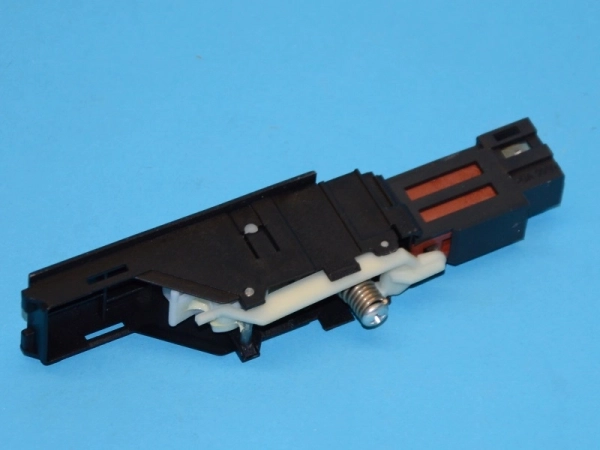 Zámek dveří sušičky Gorenje 782362