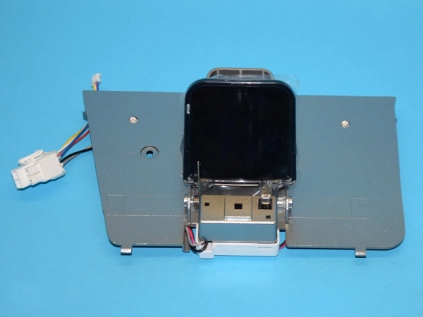 Ovládání výrobníku ledu Hisense HK1647120