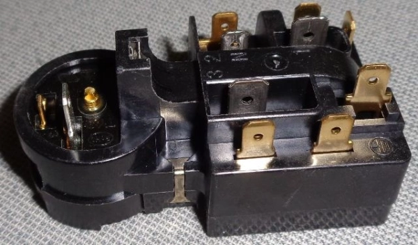 Svorkovnice Beko 4346041200