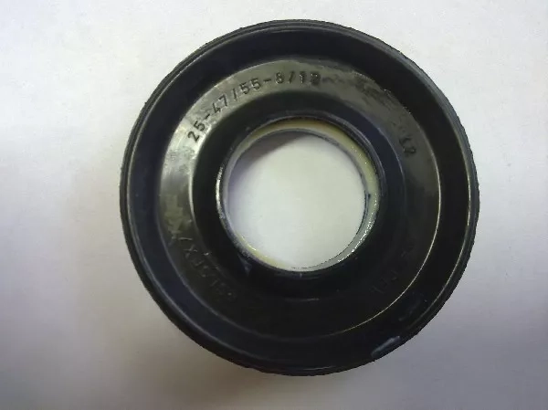 Gufero 25x47/55x8/12