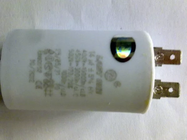 Kondenzátor 14uF 450-500V