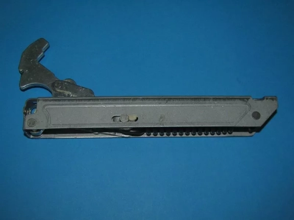 Závěs dveří Gorenje/Mora 166669