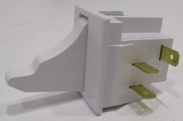 Spínač světla chladniček Beko 4691660100